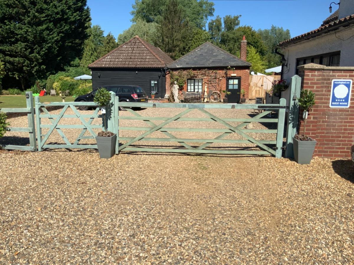 The Bridge Guest House Coltishall Bagian luar foto