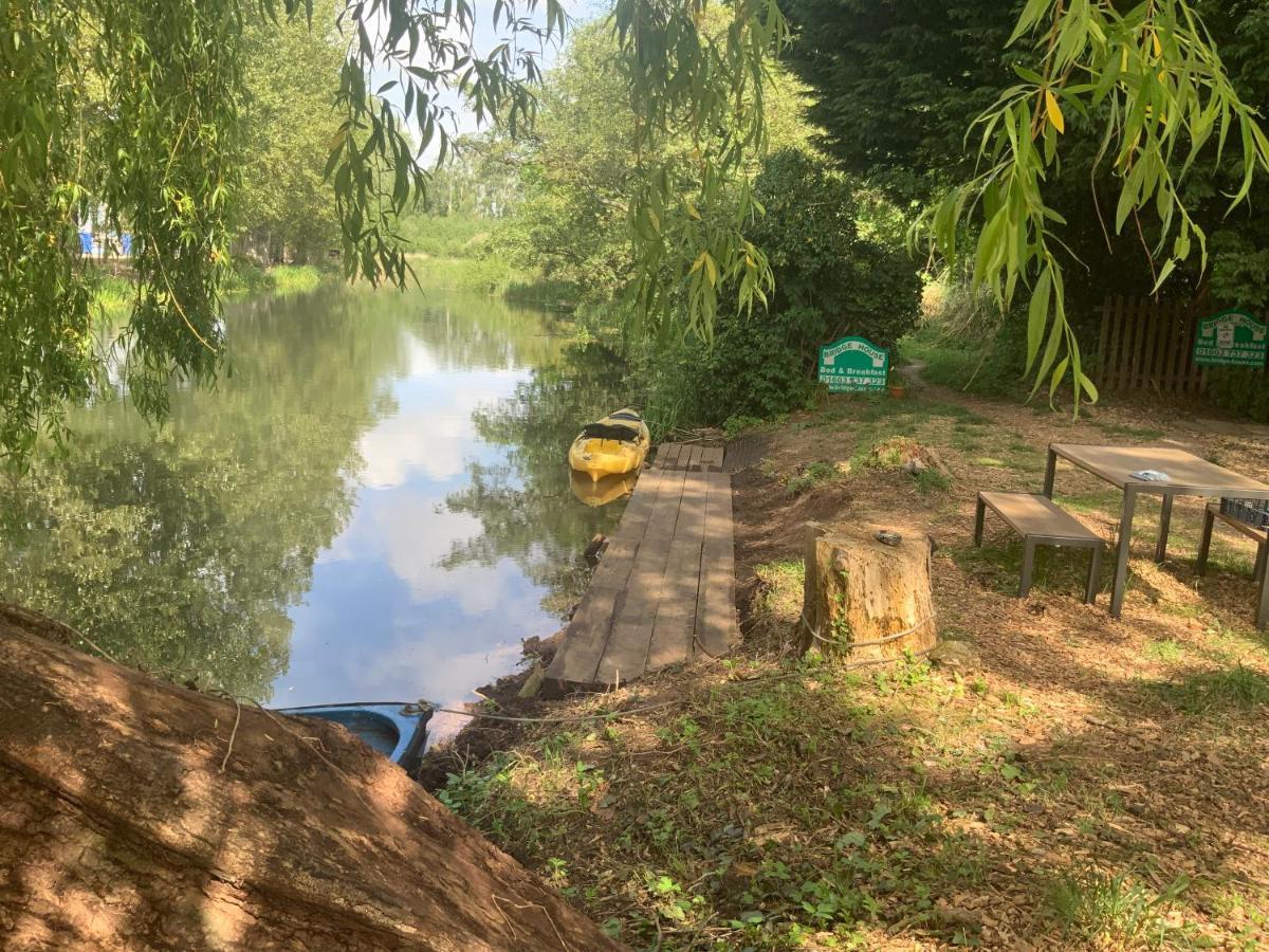 The Bridge Guest House Coltishall Bagian luar foto